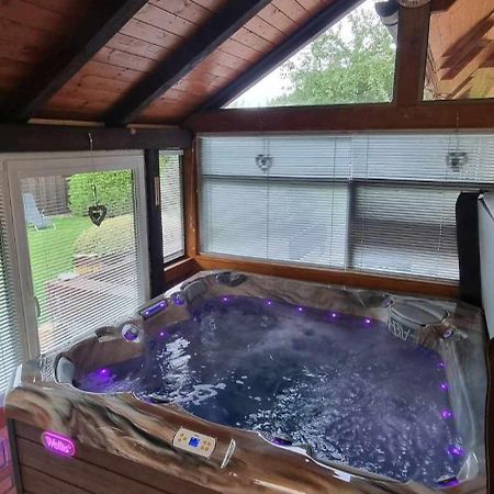 Apartmany Pod Hradem Holstejn Екстер'єр фото
